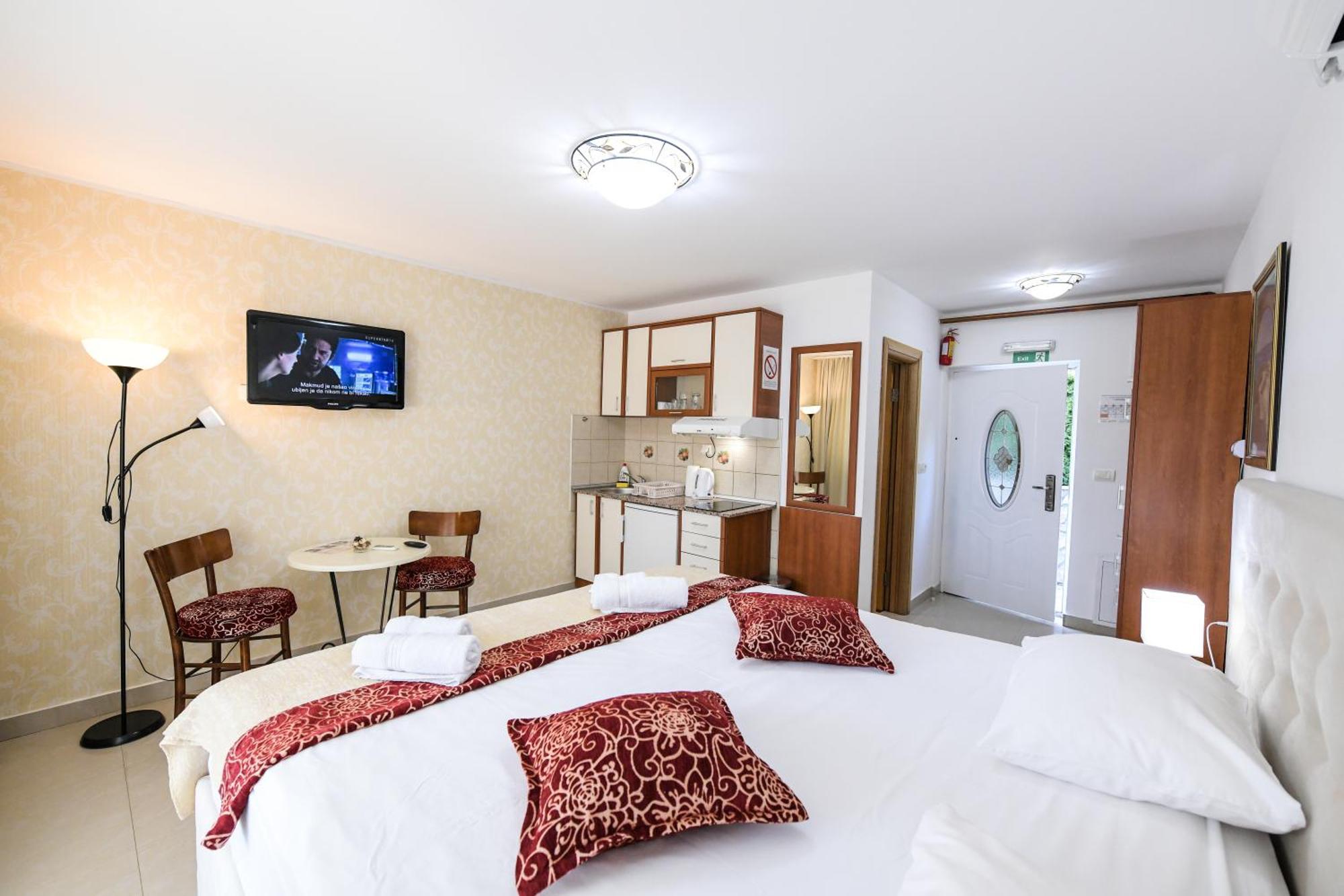 Sunčani Breg Apartments Vrdnik Zimmer foto